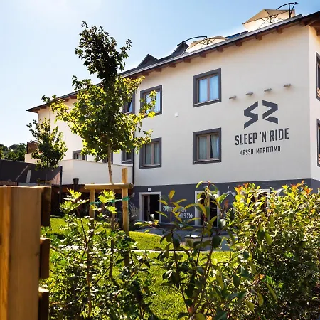 Sleep 'n' Ride Hotel